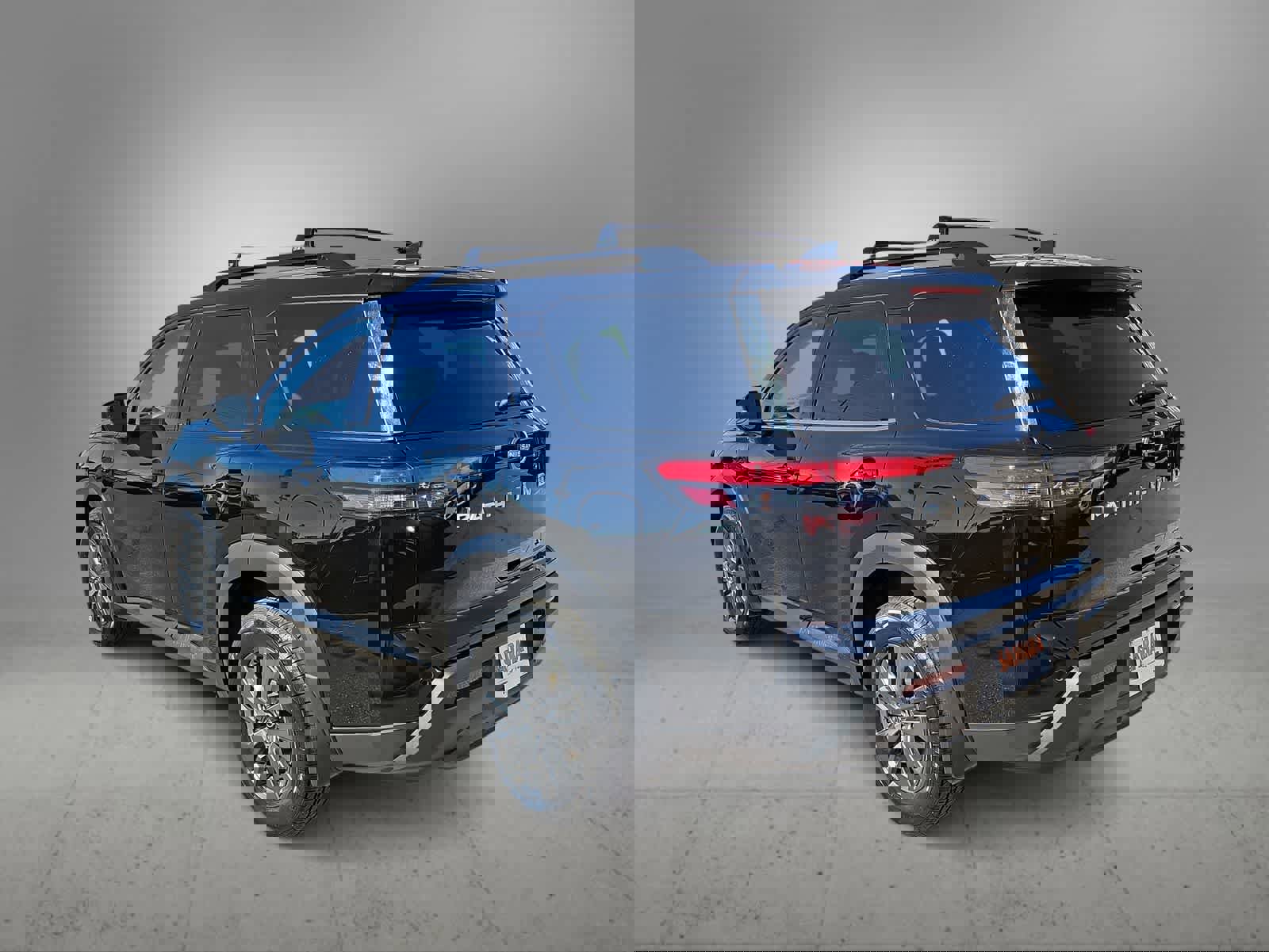 Used 2024 Nissan Pathfinder SV image 7