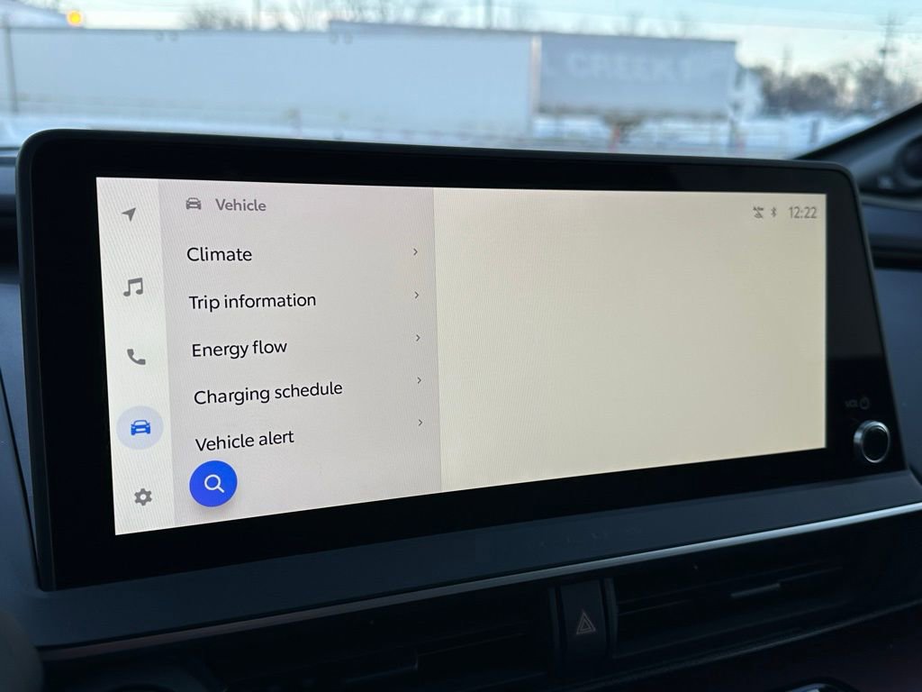 New 2026 Toyota Prius Plug-In Hybrid FWD image 32