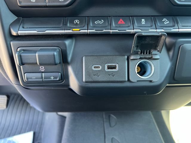 Used 2021 Chevrolet Silverado 1500 RST AWD/4WD image 29