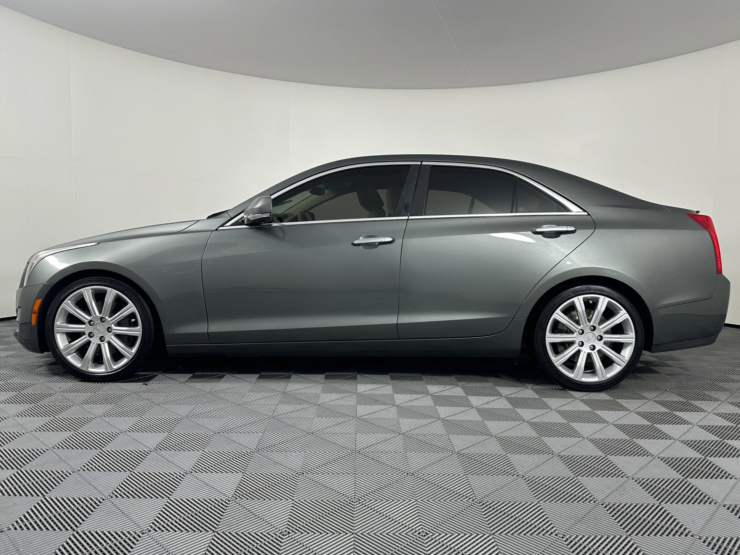 Used 2016 Cadillac ATS Luxury w/ Safety and Security Package image 17