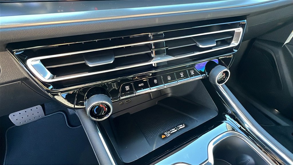 New 2026 Chevrolet Traverse LT w/ Midnight/Sport Edition image 27