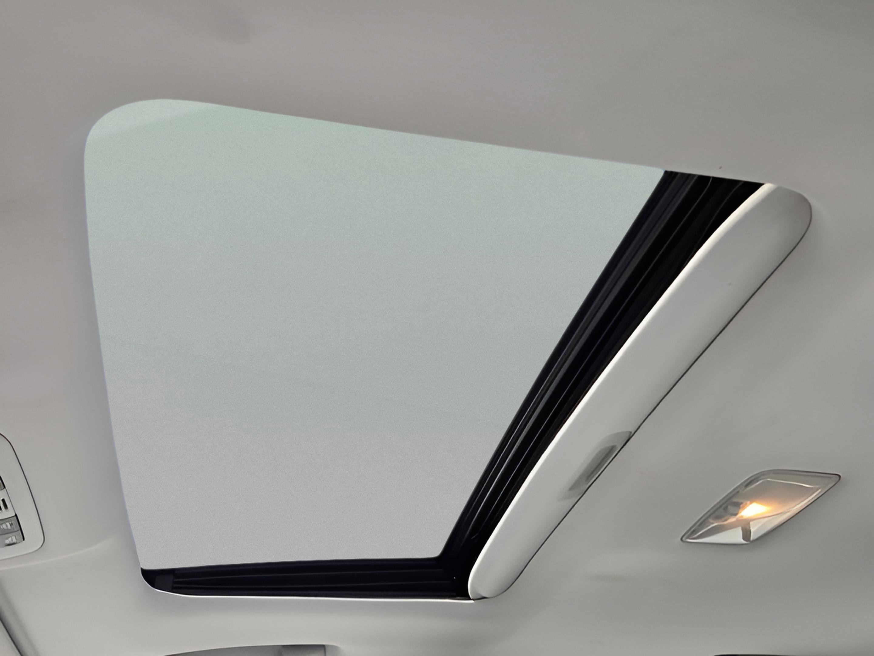 Used 2010 Lexus HS 250h image 13