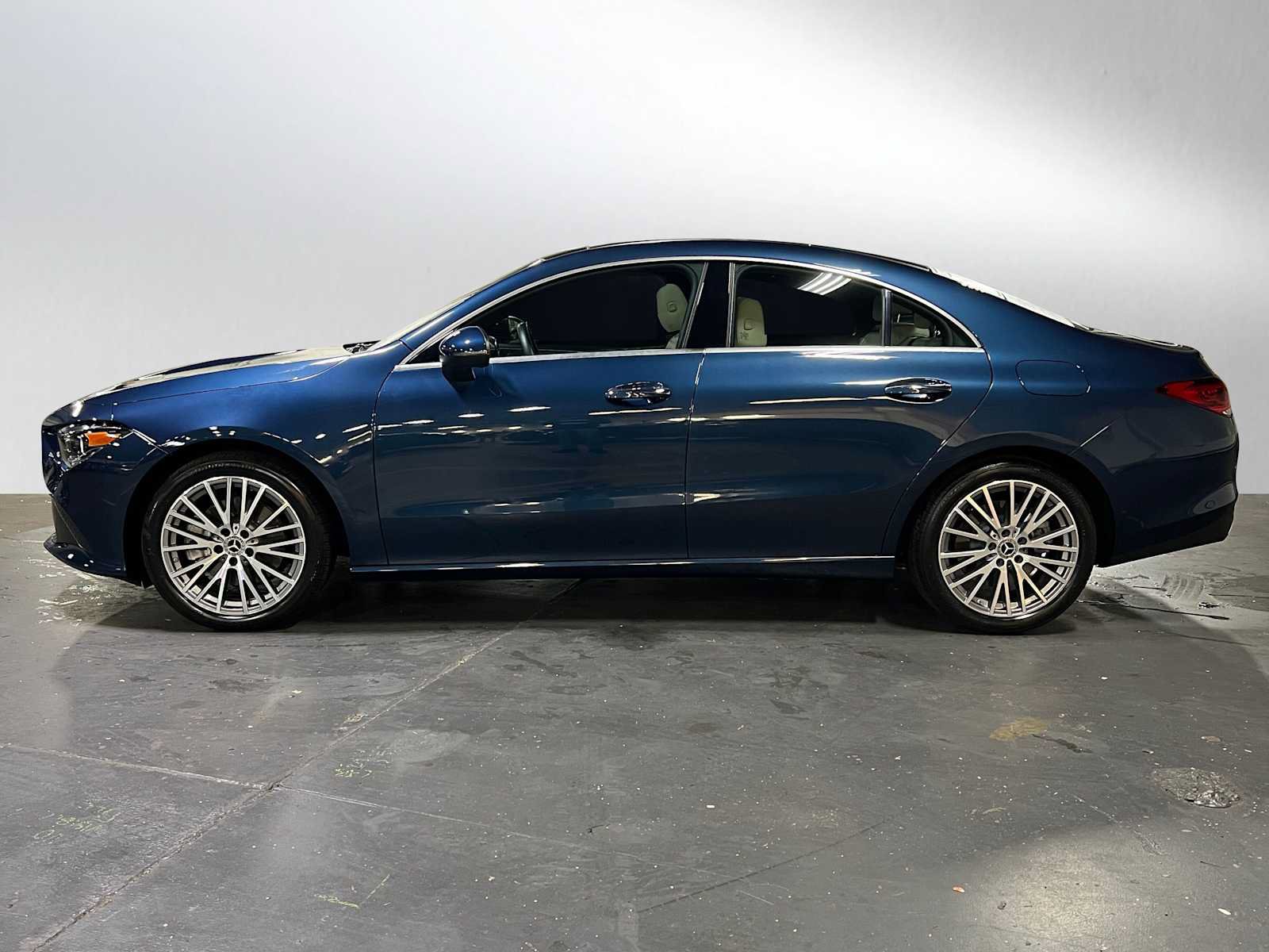 Certified 2022 Mercedes-Benz CLA 250 4MATIC image 6