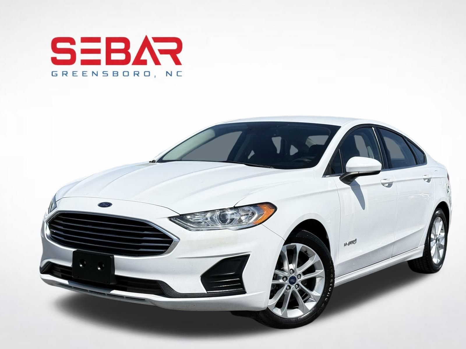 Used 2019 Ford Fusion SE FWD image 1