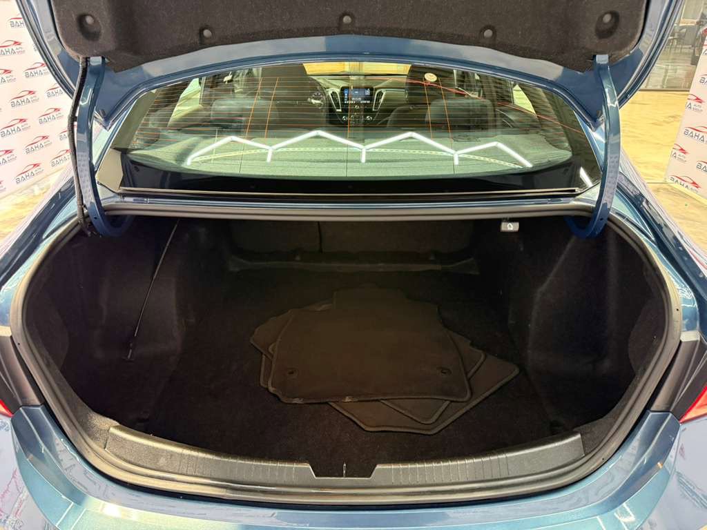 Used 2025 Chevrolet Malibu LT FWD image 47