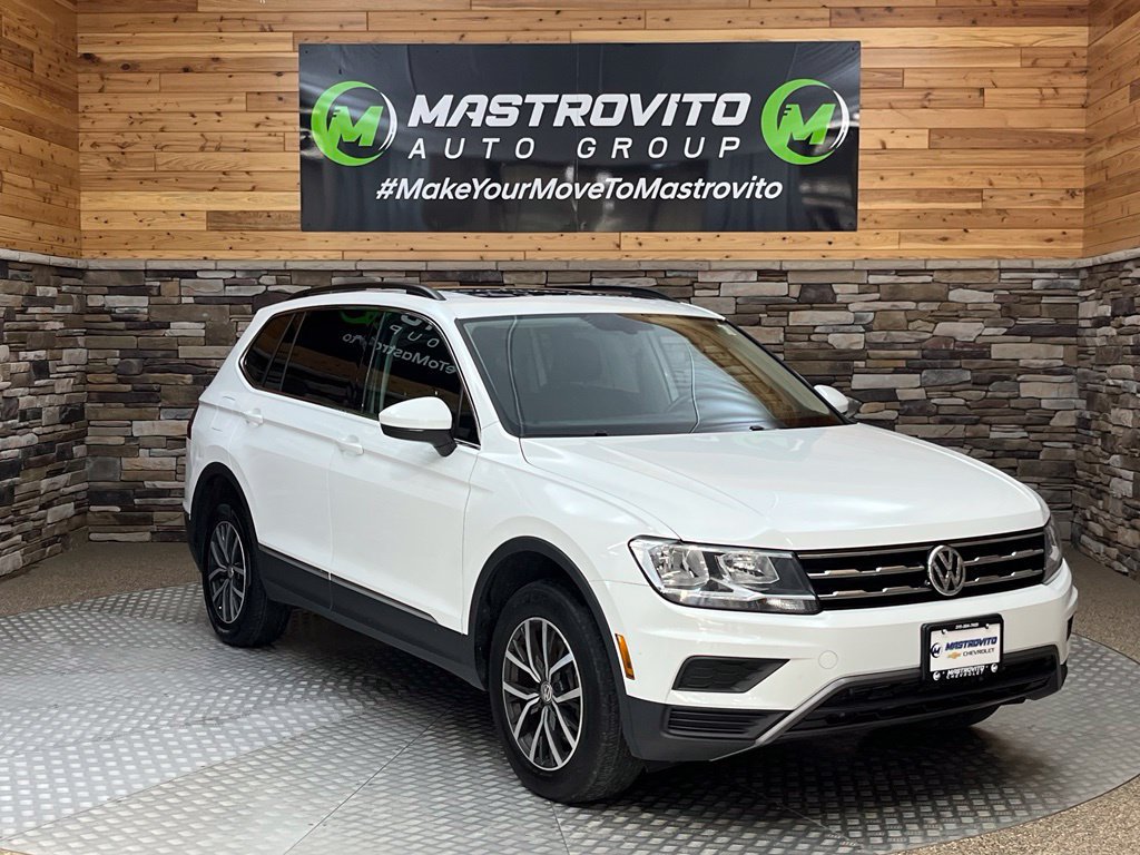 Used 2020 Volkswagen Tiguan SE w/ Panoramic Sunroof Package AWD/4WD image 4