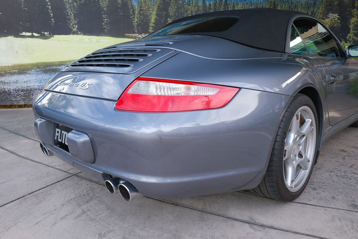 Used 2006 Porsche 911 Carrera 4S AWD/4WD image 31