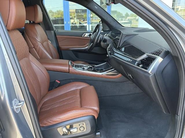 Used 2024 BMW X7 xDrive40i w/ M Sport Package AWD/4WD image 13