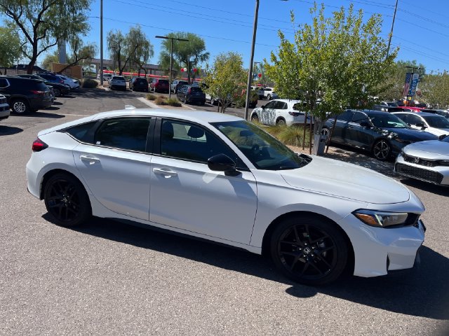 Used 2025 Honda Civic Sport image 6