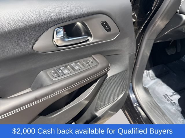 New 2027 Chrysler Pacifica Select FWD image 31