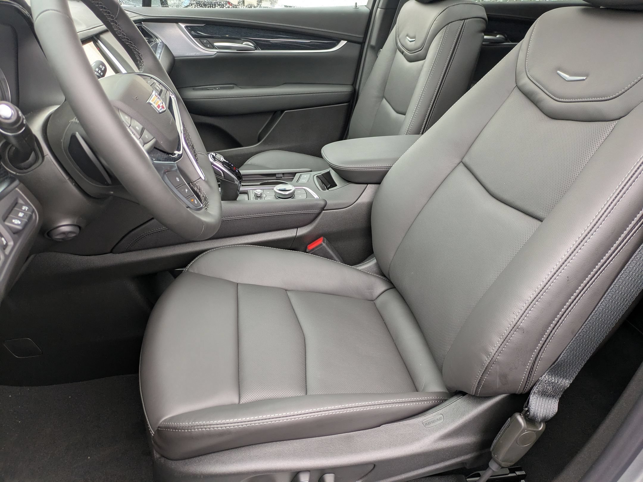 New 2026 Cadillac XT5 Premium Luxury w/ LPO, ONYX Package FWD image 14