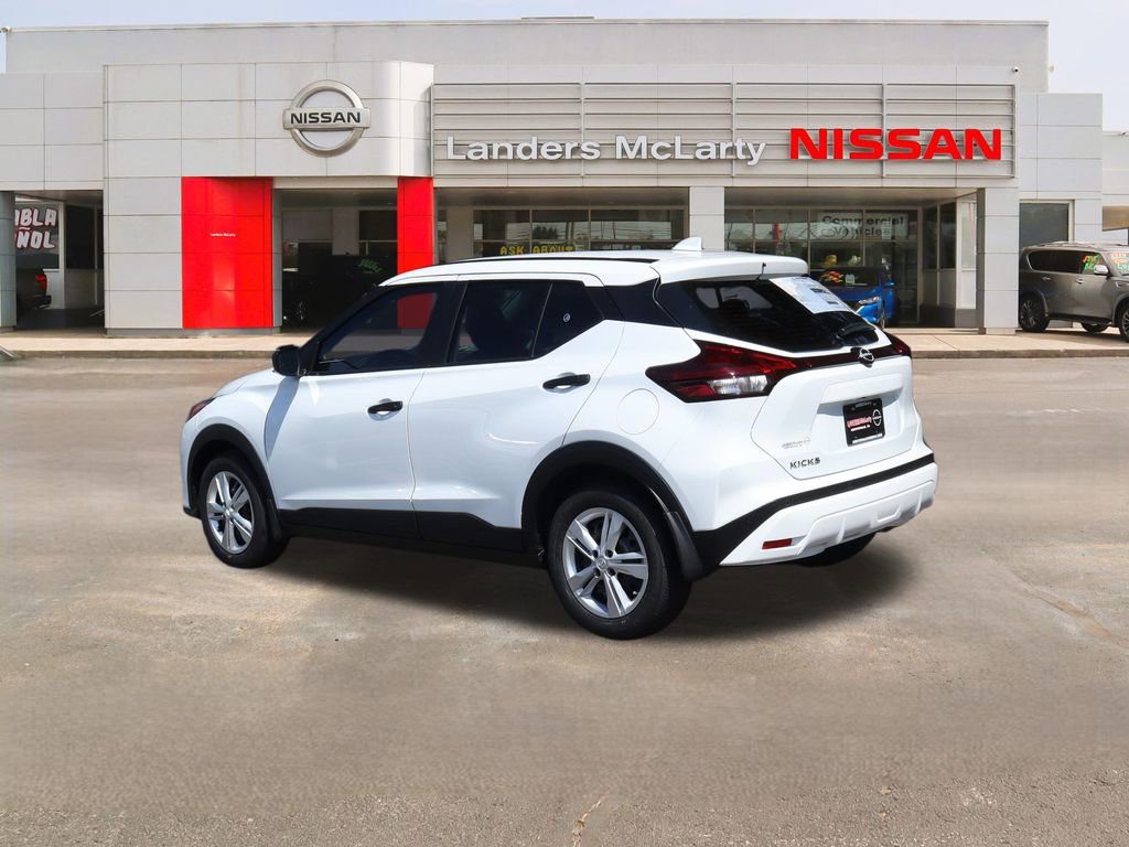 New 2025 Nissan Kicks Play S image 5