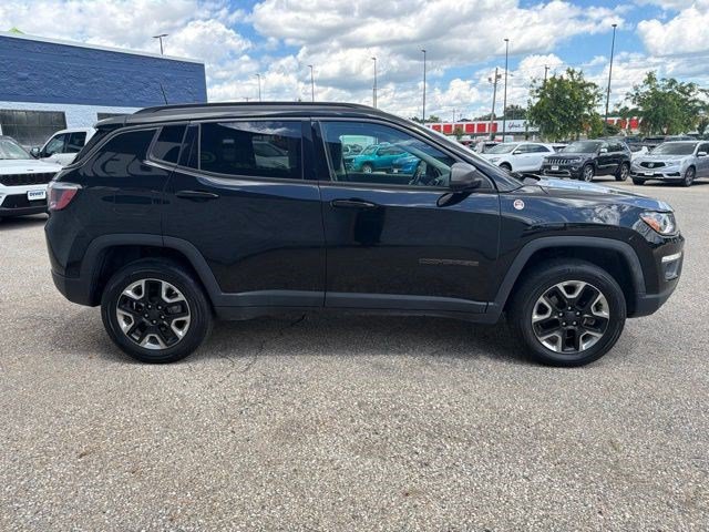 Used 2018 Jeep Compass Trailhawk w/ Leather Interior Group AWD/4WD image 6