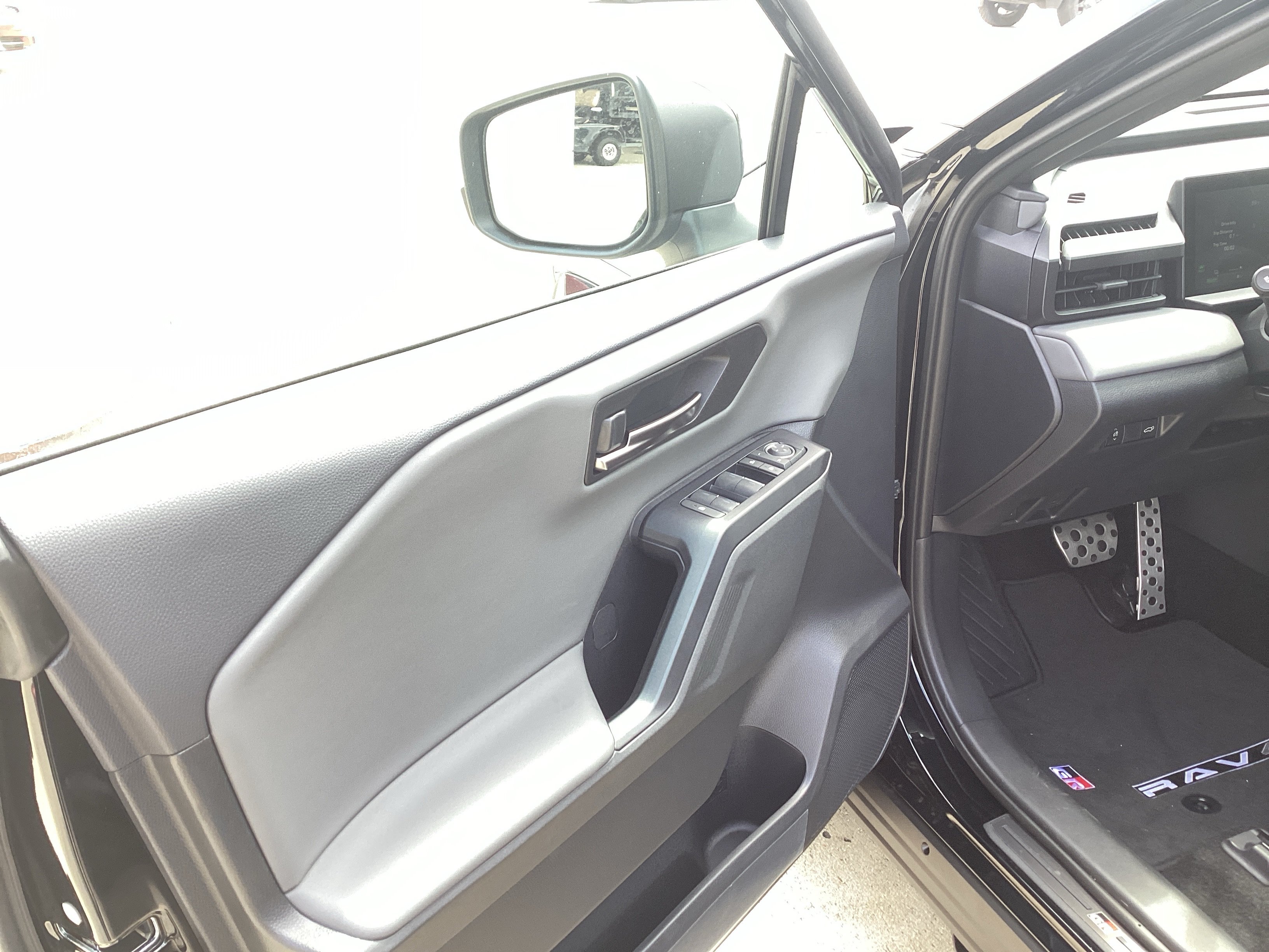 New 2026 Toyota RAV4 AWD Plug-in Hybrid image 7