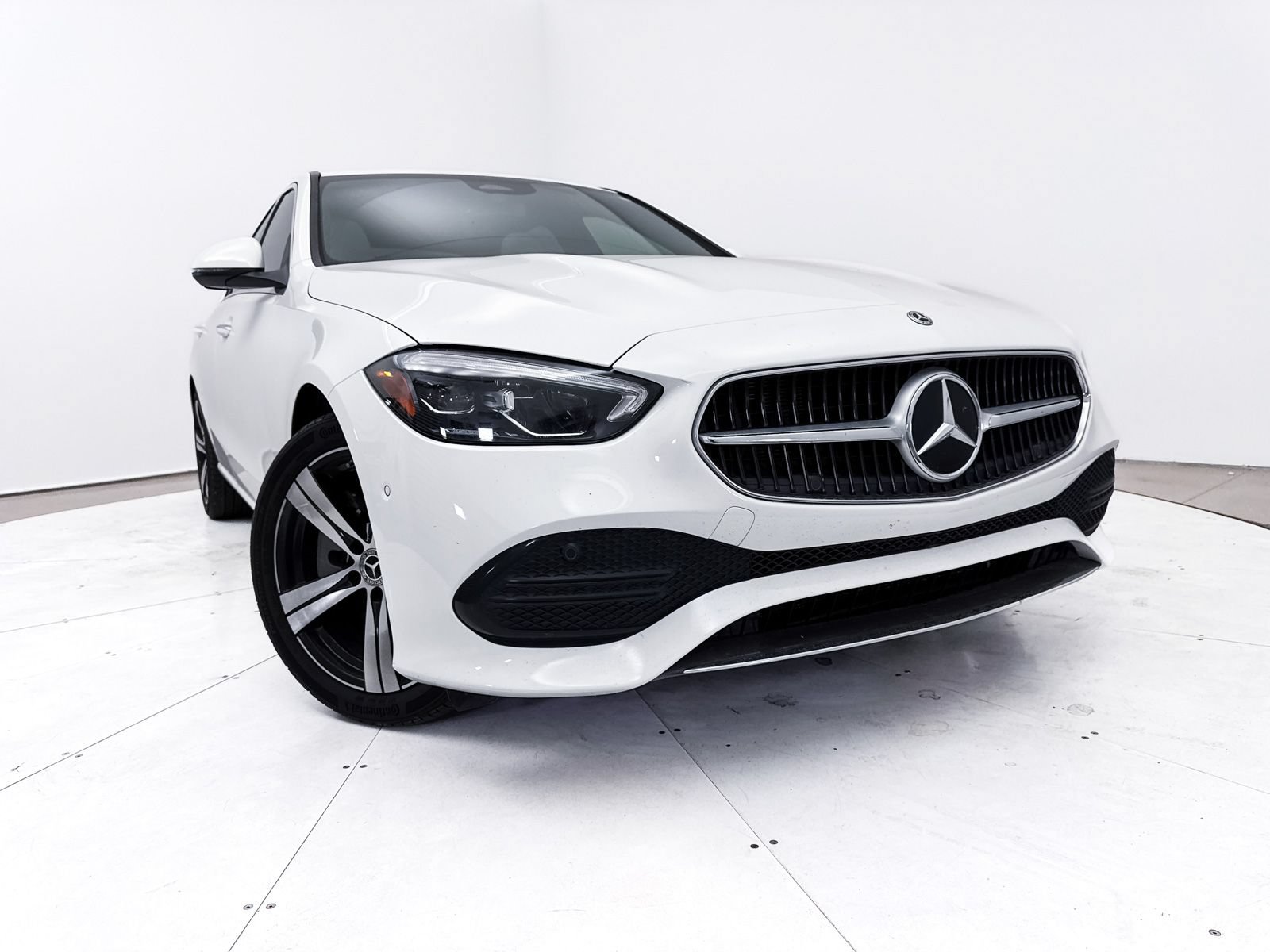 Used 2024 Mercedes-Benz C 300 Sedan image 12