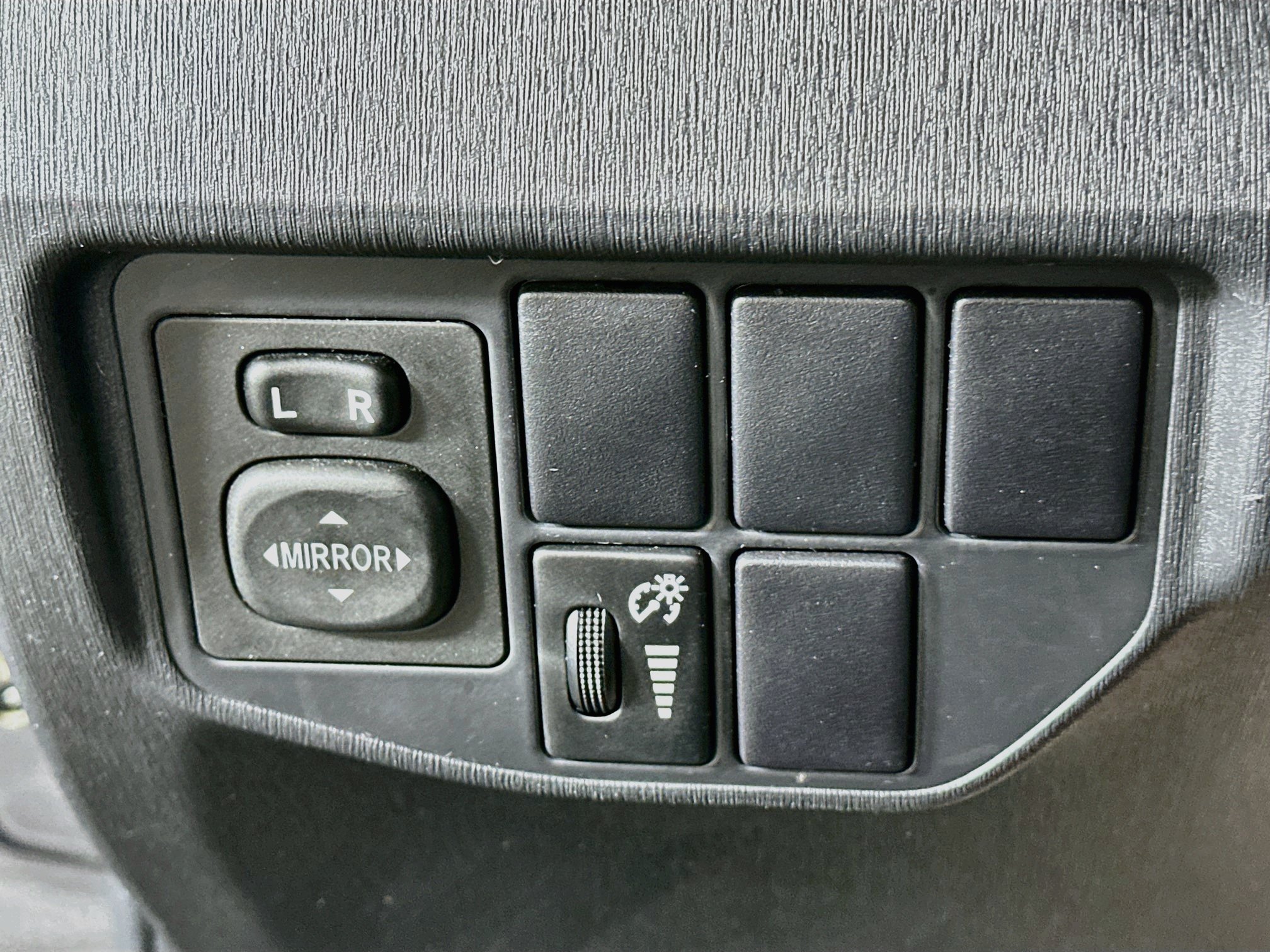 Used 2014 Toyota Prius Two FWD image 16
