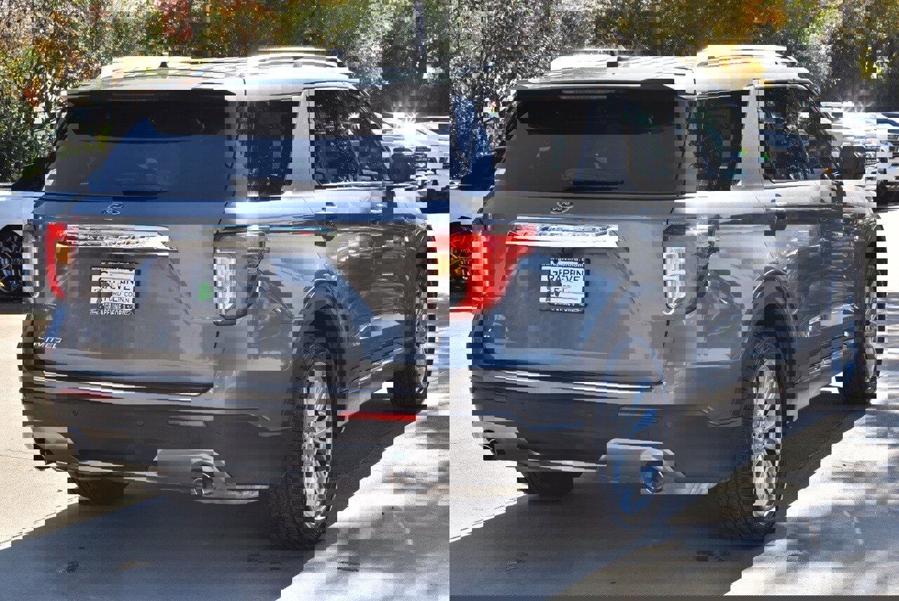 Used 2021 Ford Explorer Limited w/ Equipment Group 301A image 8