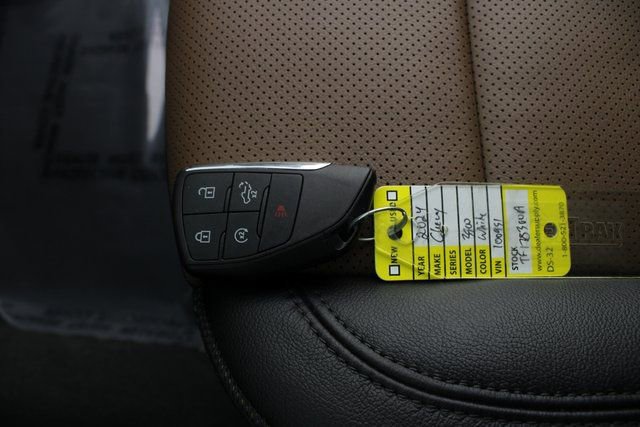 Used 2024 Chevrolet Silverado 3500 High Country w/ Technology Package image 9