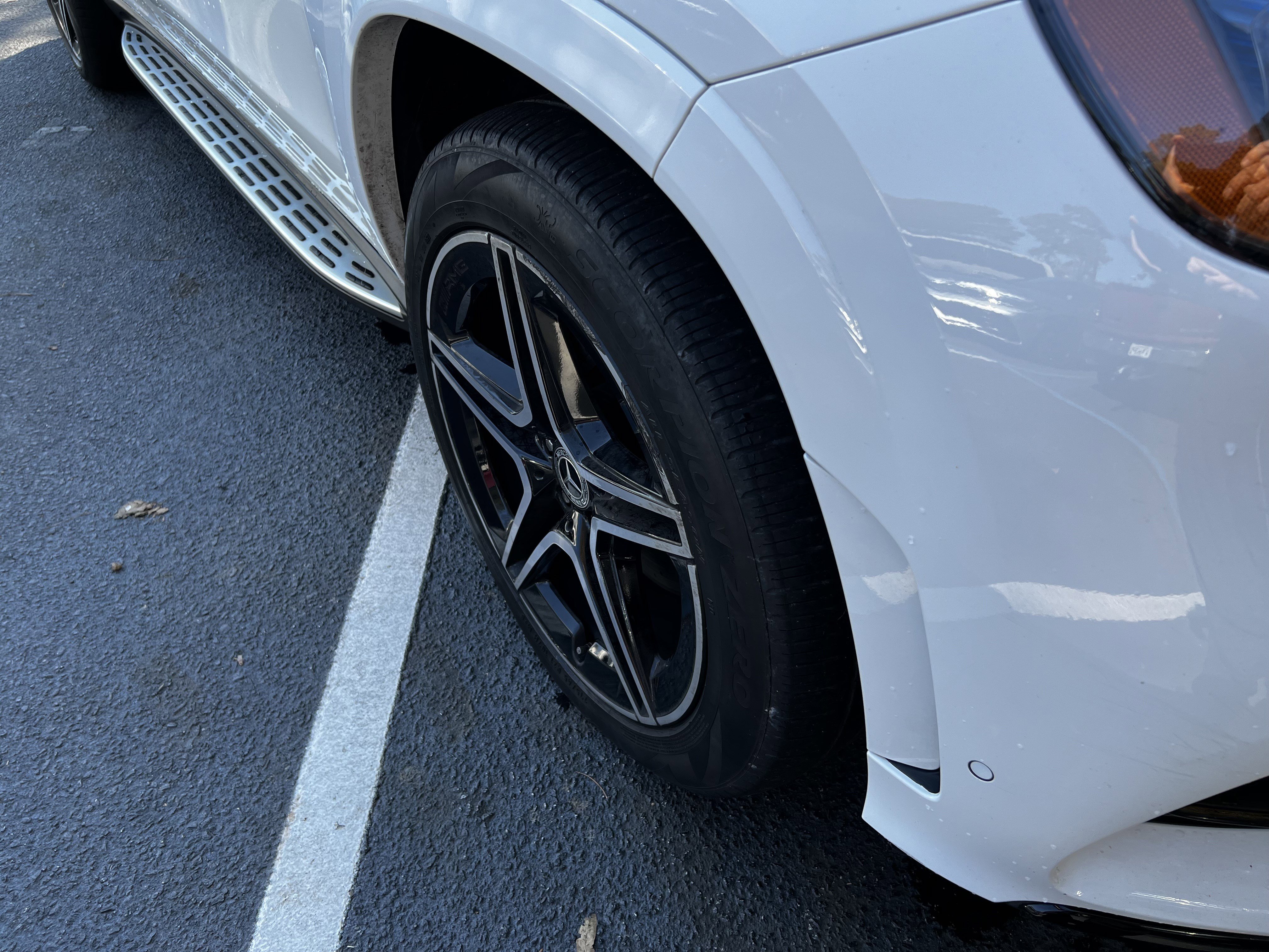 Used 2023 Mercedes-Benz GLS 450 450 4MATIC w/ AMG Line Exterior image 11