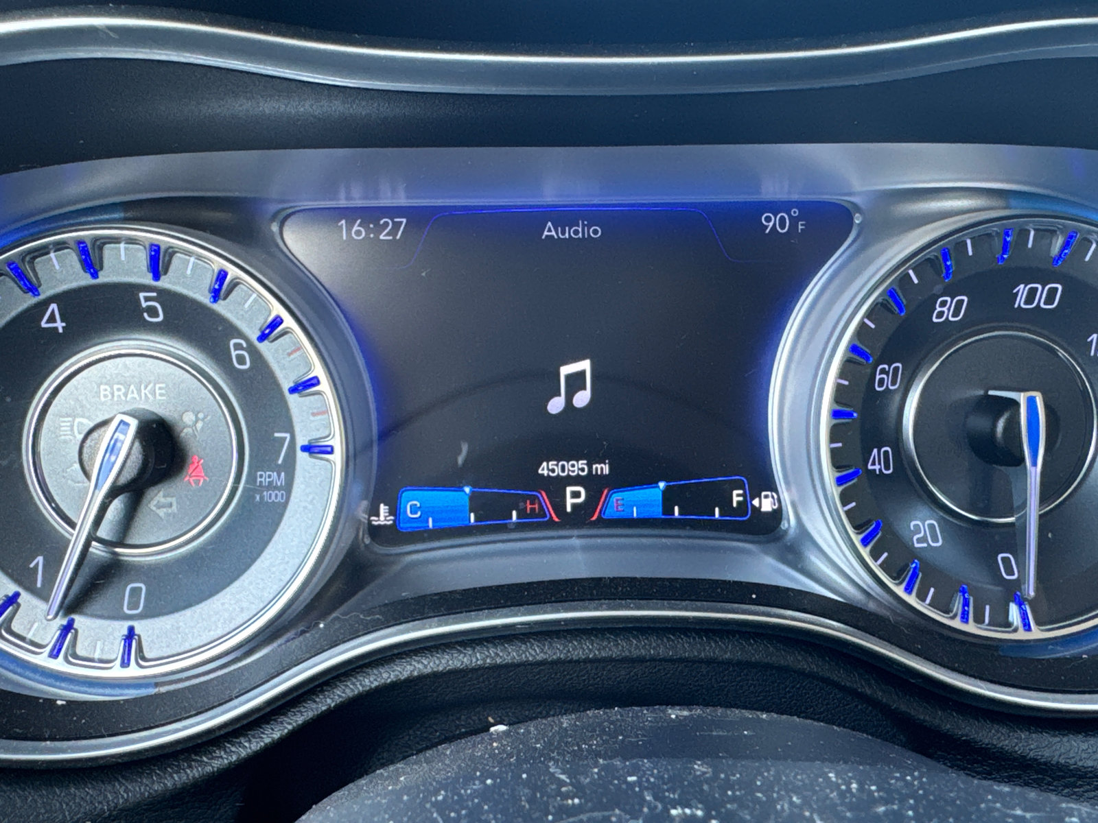 Used 2018 Chrysler 300 Touring L image 33