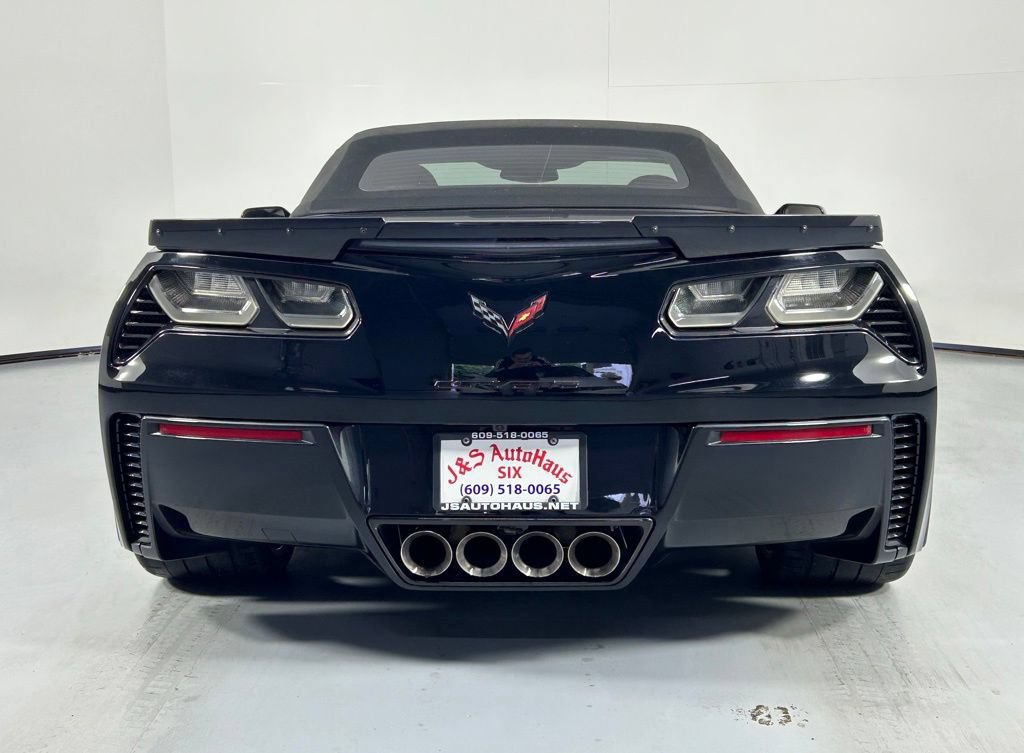Used 2016 Chevrolet Corvette Z06 w/ 3LZ Preferred Equipment Group RWD image 12
