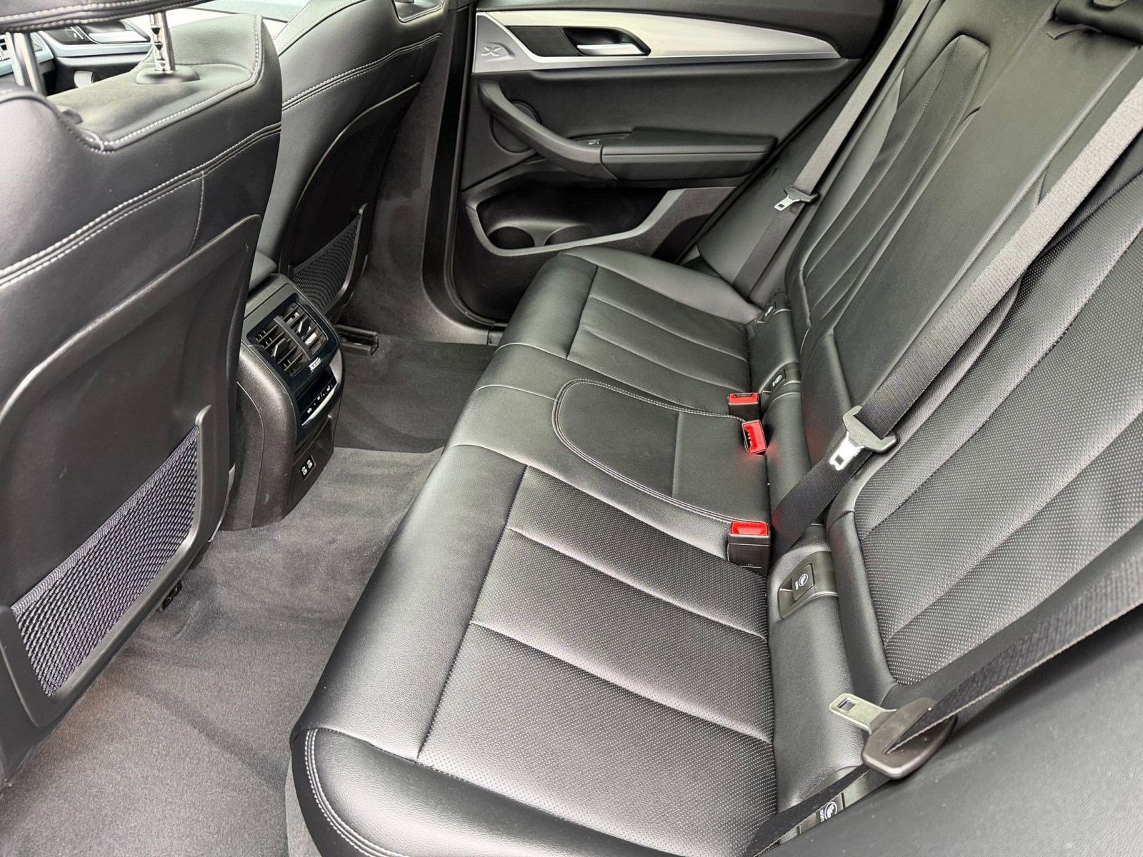 Certified 2025 BMW X4 xDrive30i image 26