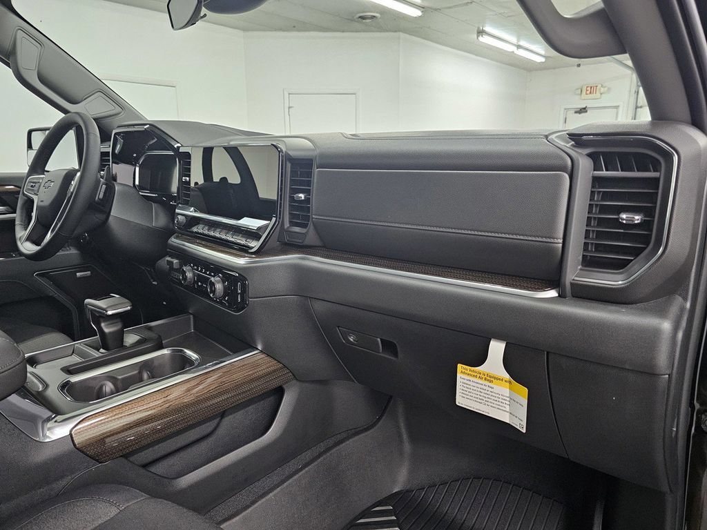New 2026 Chevrolet Silverado 1500 RST w/ True North Edition Plus AWD/4WD image 14
