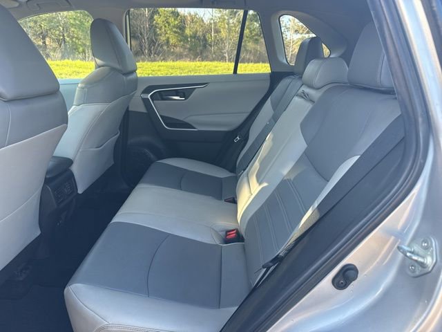 Used 2019 Toyota RAV4 XLE Premium image 12