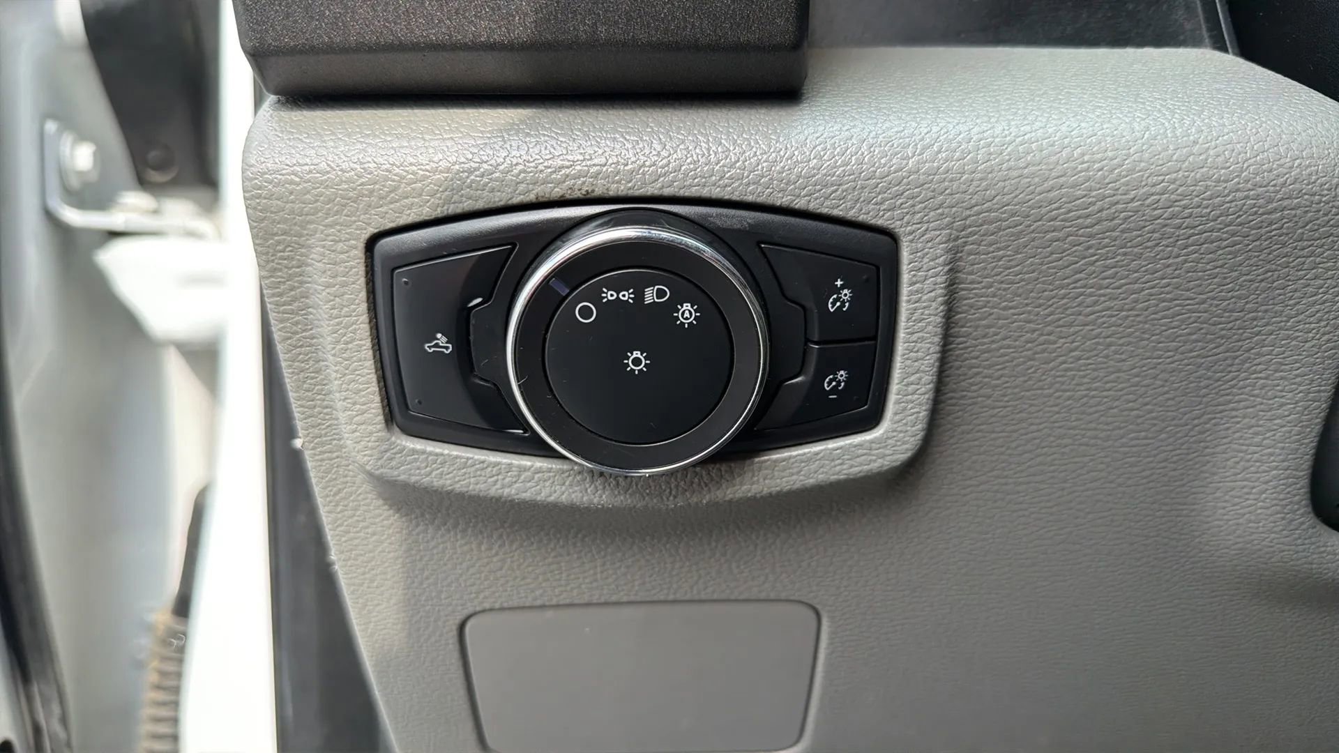 Used 2018 Ford F250 XL w/ Power Equipment Group AWD/4WD image 19