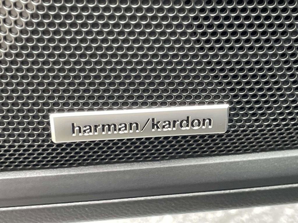 New 2025 Subaru Outback Limited w/ Popular Package #2 image 16