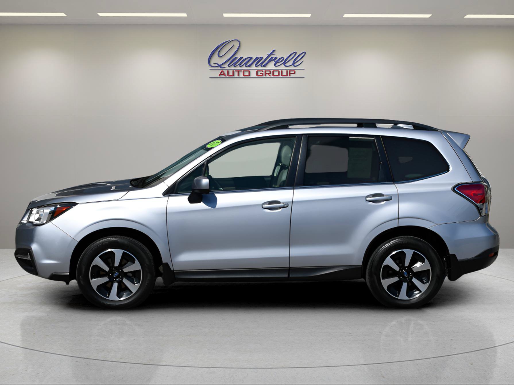 Used 2017 Subaru Forester 2.5i Limited AWD/4WD image 7