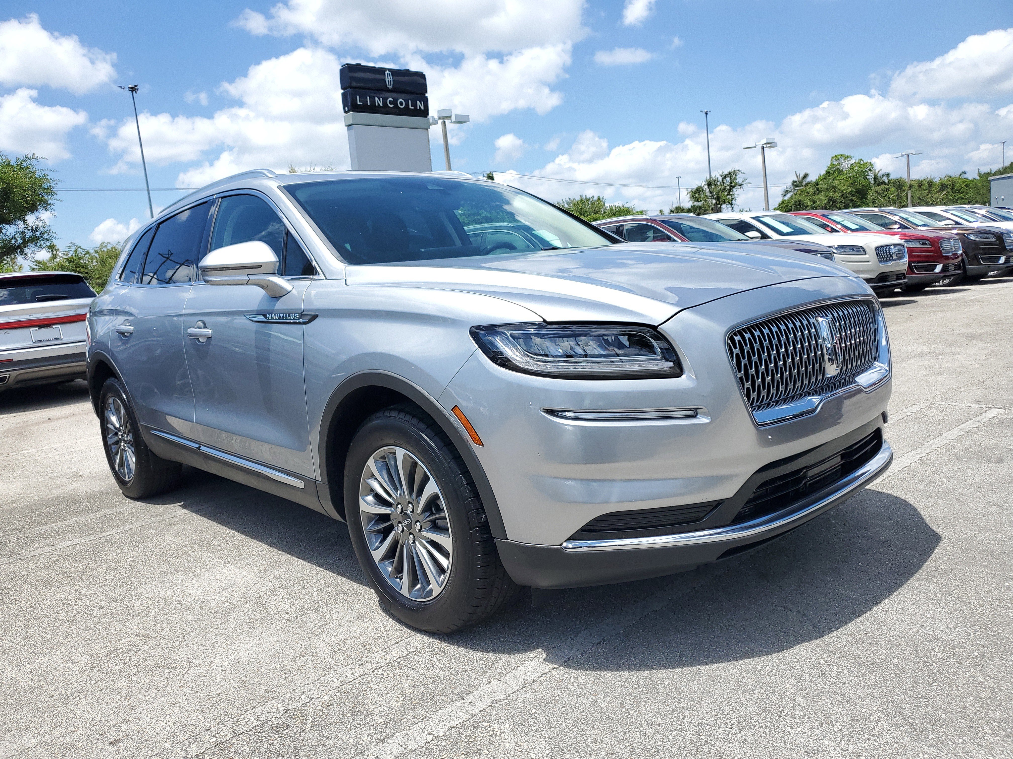 Certified 2023 Lincoln Nautilus AWD image 24