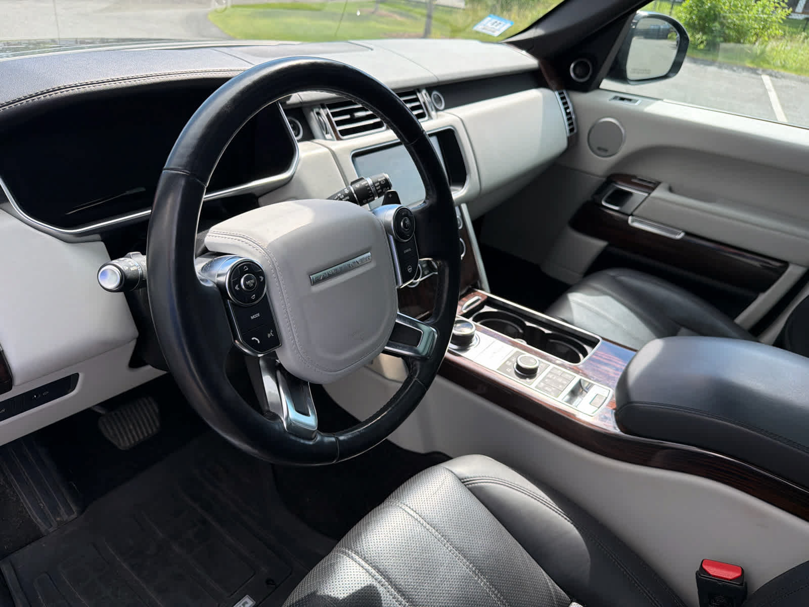 Used 2017 Land Rover Range Rover HSE AWD/4WD image 11