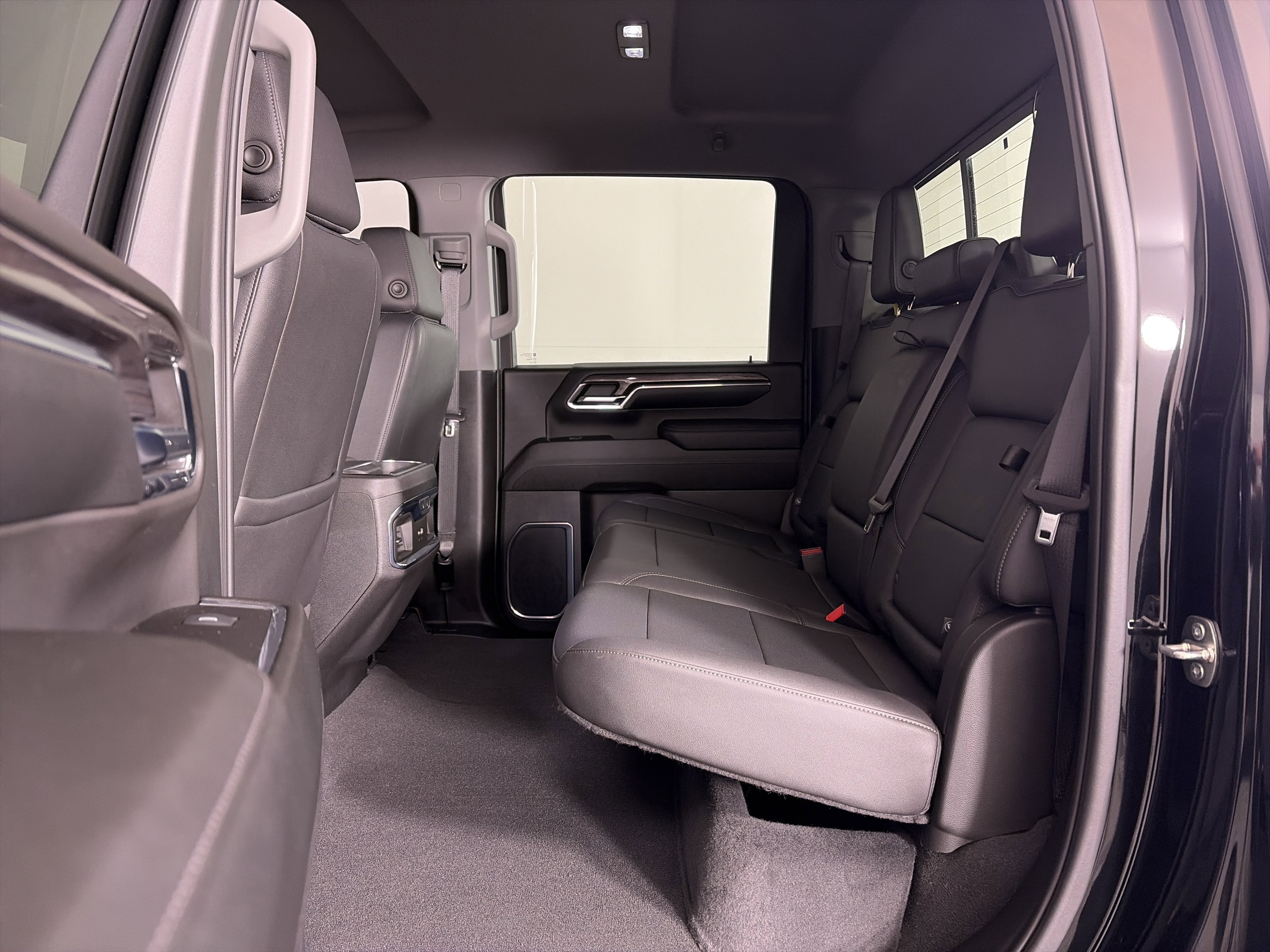 Certified 2024 Chevrolet Silverado 2500 LTZ w/ LTZ Plus Package image 7