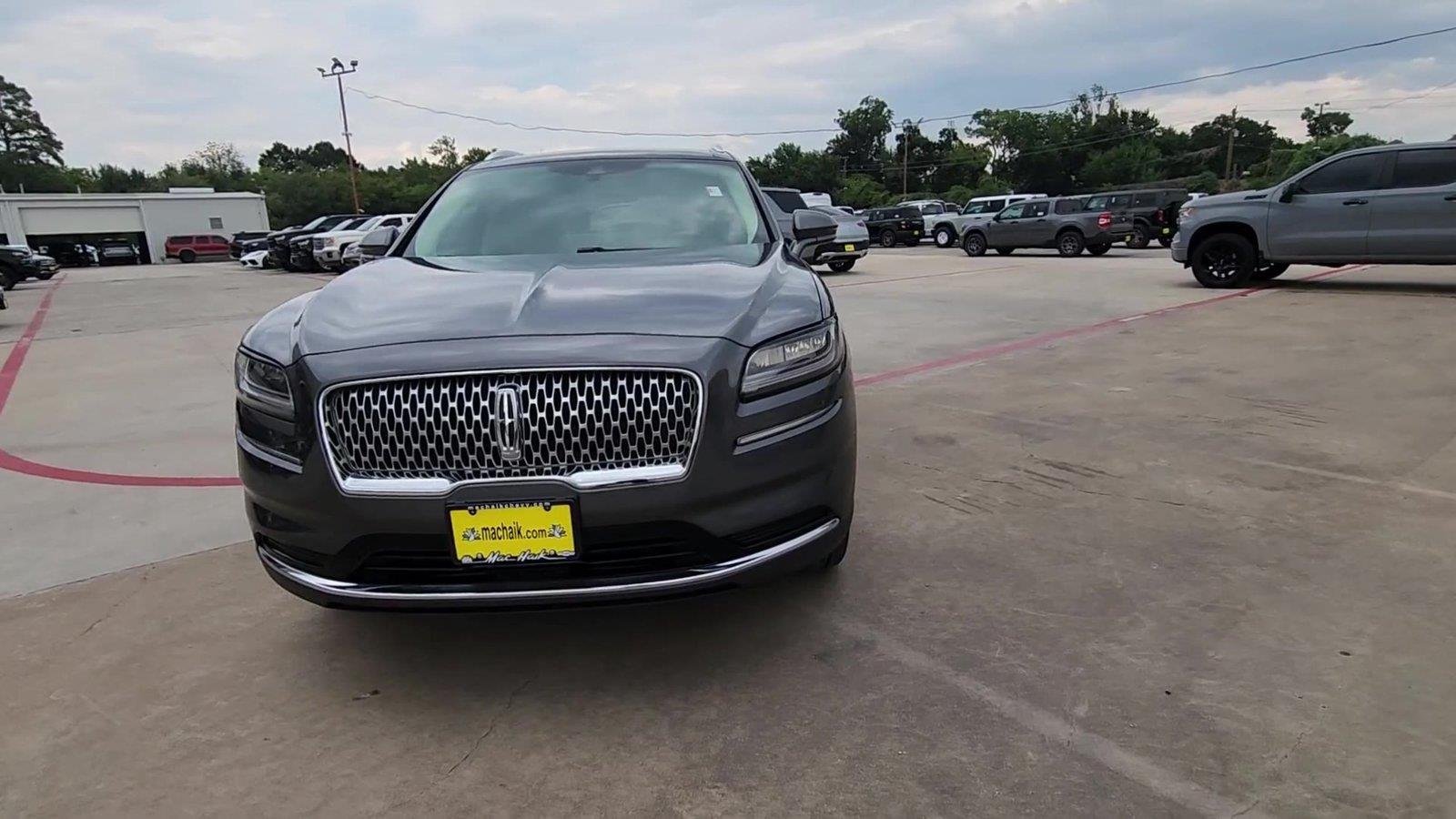 Used 2022 Lincoln Nautilus Reserve FWD image 3