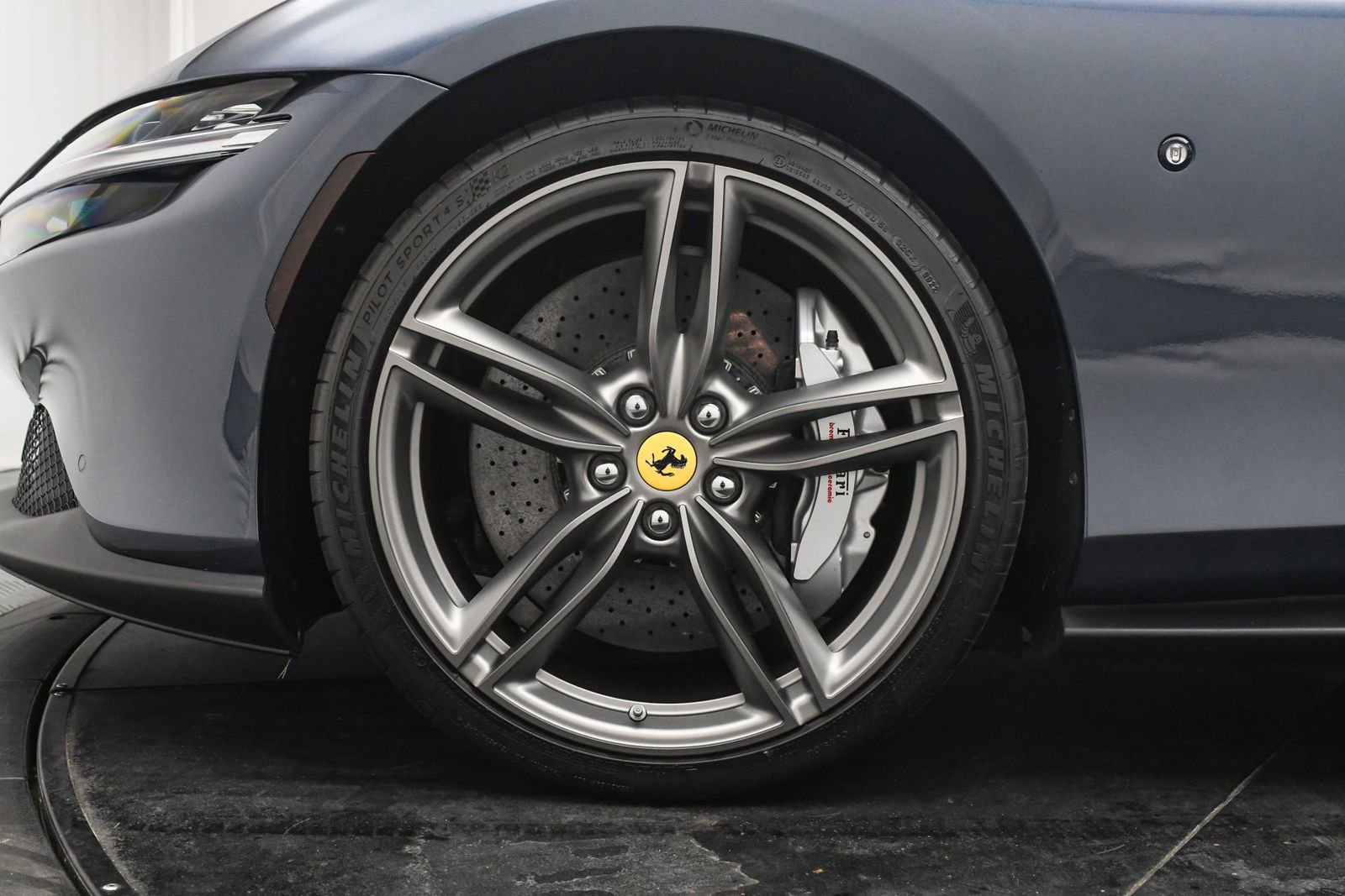 Certified 2022 Ferrari Roma image 34