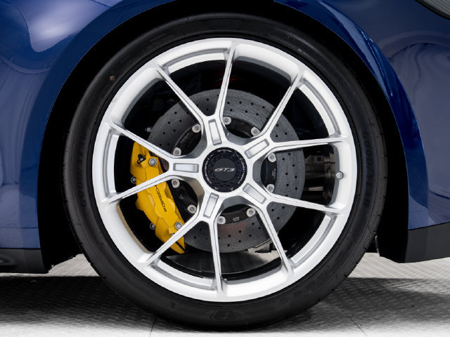Certified 2024 Porsche 911 GT3 RWD image 33