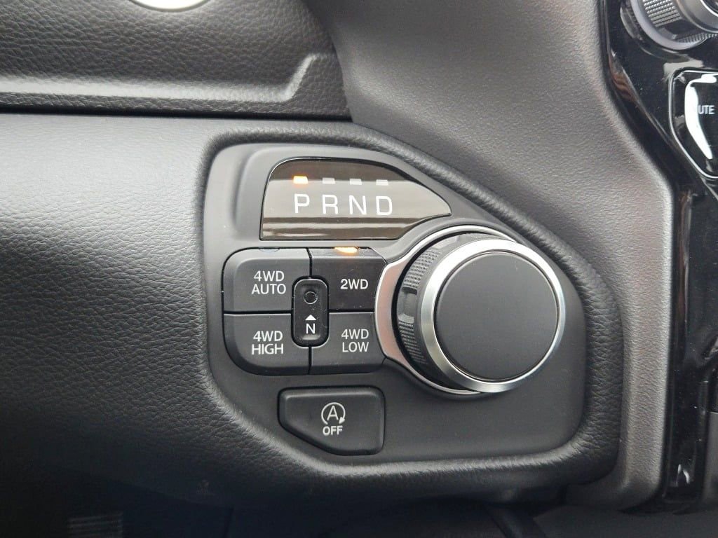New 2026 RAM 1500 Big Horn AWD/4WD image 30