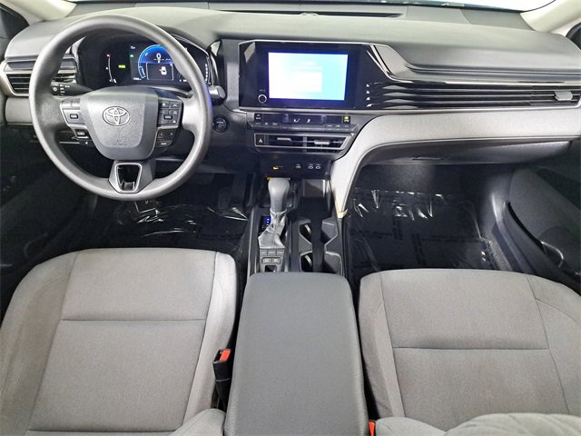 Used 2025 Toyota Camry LE w/ Convenience Package image 16
