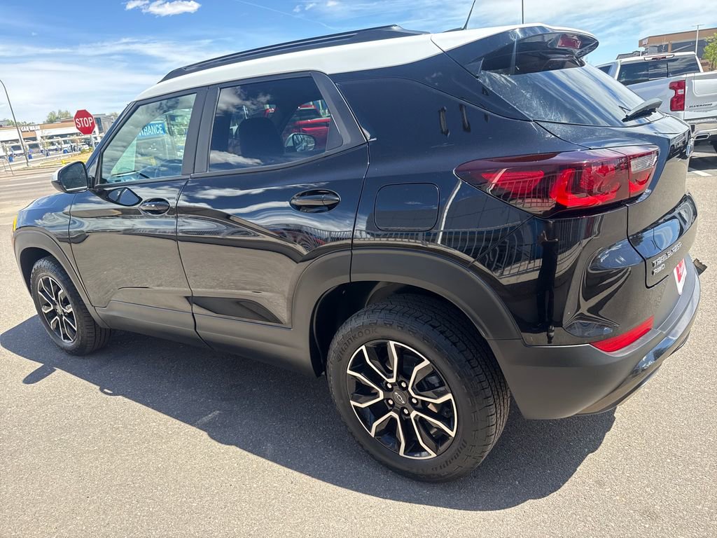Used 2025 Chevrolet TrailBlazer ACTIV image 3