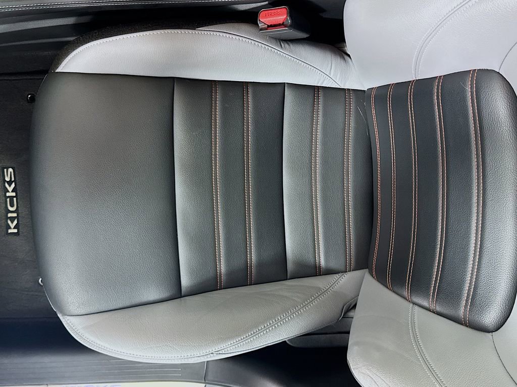 Used 2022 Nissan Kicks SR w/ Premium Package FWD image 19