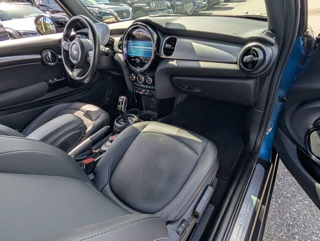 Used 2022 MINI Cooper Convertible image 15