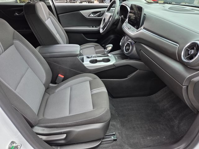 Used 2024 Chevrolet Blazer LT w/ Convenience Package FWD image 15