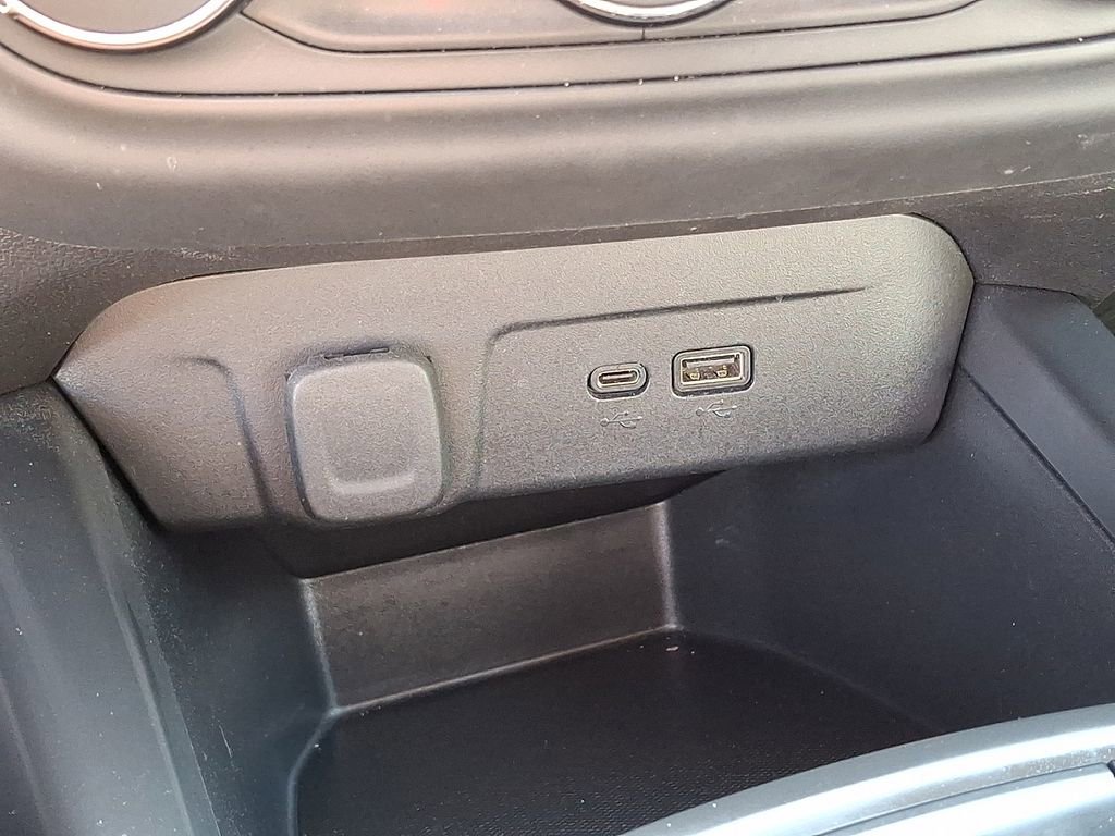 Used 2024 Chevrolet Trax LS w/ LS Convenience Package image 25