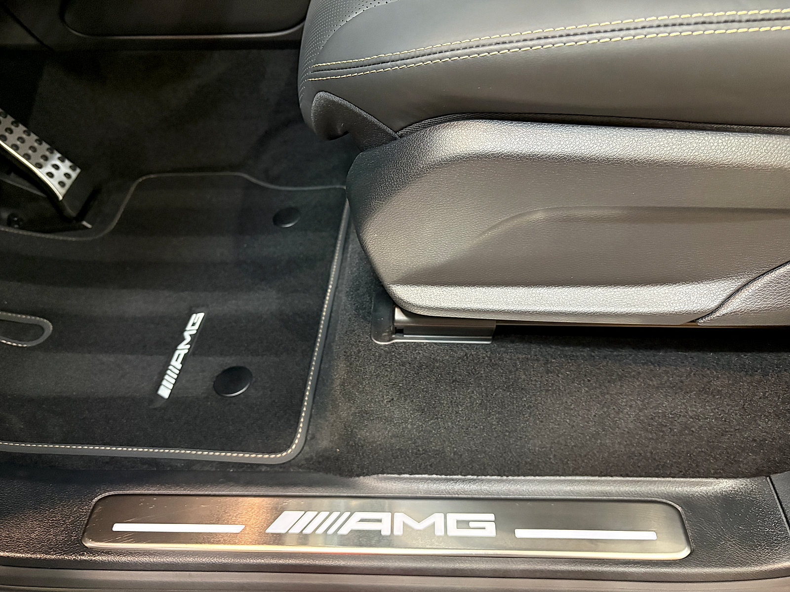 New 2027 Mercedes-Benz G 63 AMG 4MATIC image 13