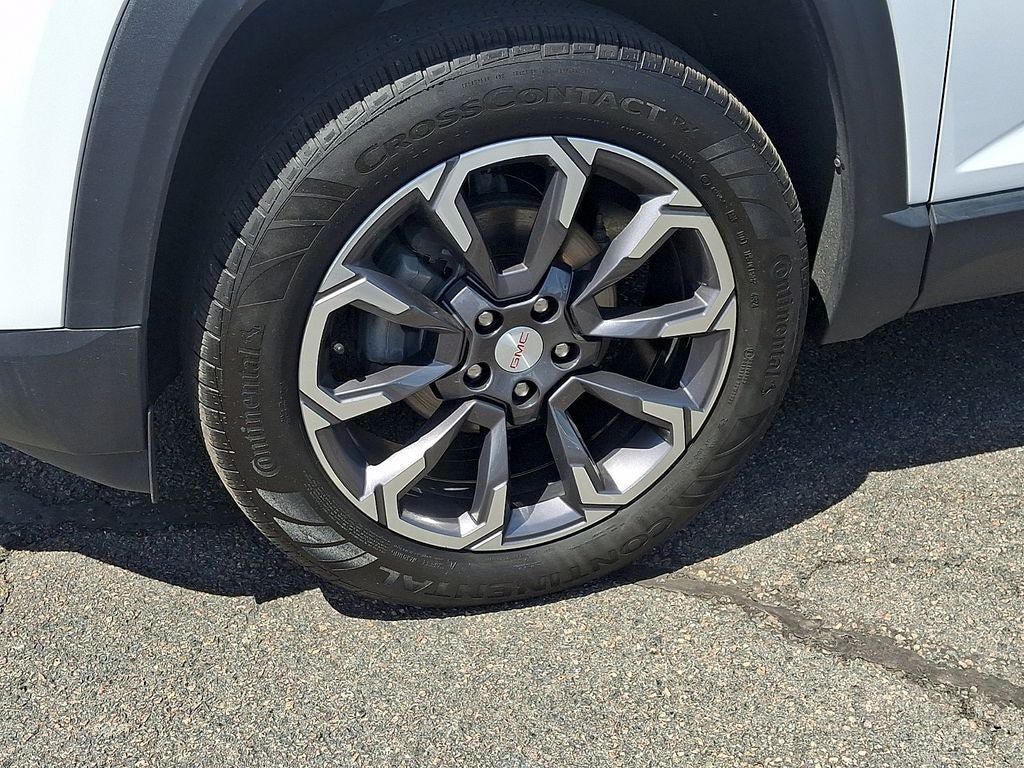 Used 2025 GMC Terrain Elevation w/ Elevation Premium Package AWD/4WD image 8