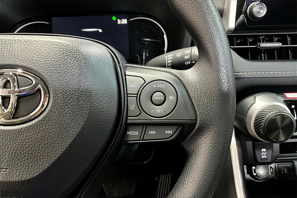 New 2025 Toyota RAV4 LE image 15