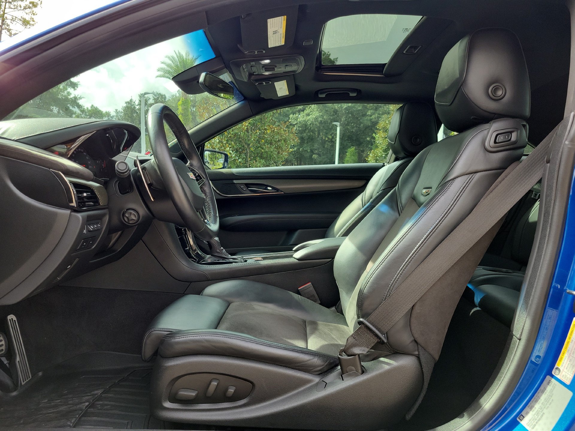 Used 2016 Cadillac ATS V w/ Luxury Package RWD image 23