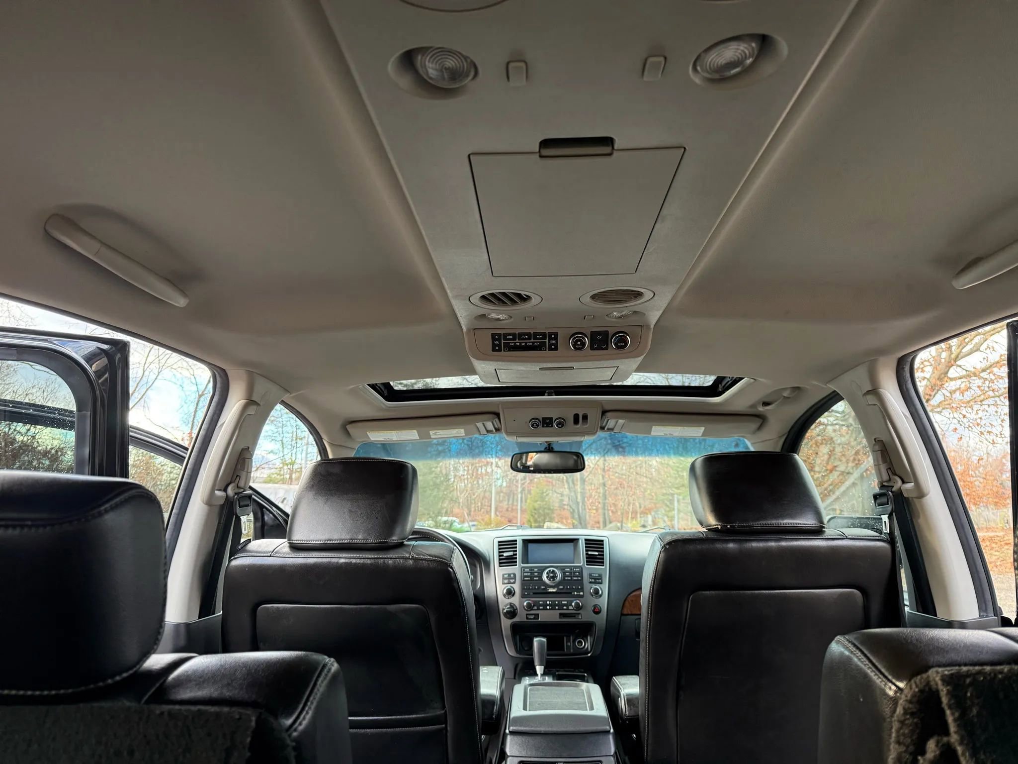 Used 2010 Nissan Armada Platinum w/ Captain Seat Pkg image 25
