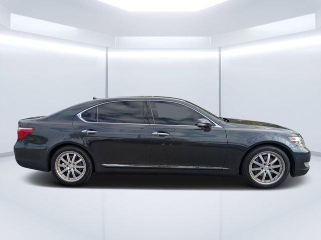 Used 2011 Lexus LS 460 L w/ Luxury Pkg image 2